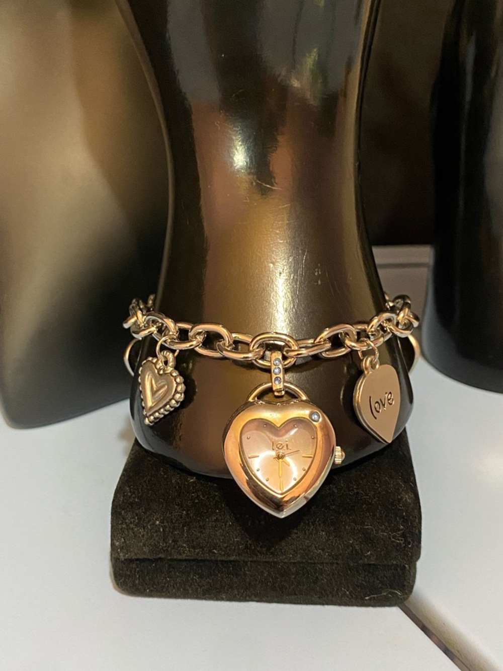 Heart Shaped Charm Bracelet L.E.I Silver Tone  Blue Dial